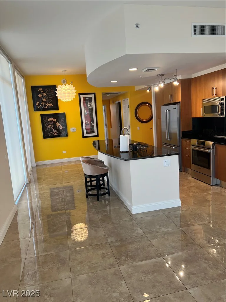 200 SAHARA, Las Vegas, NV 89102