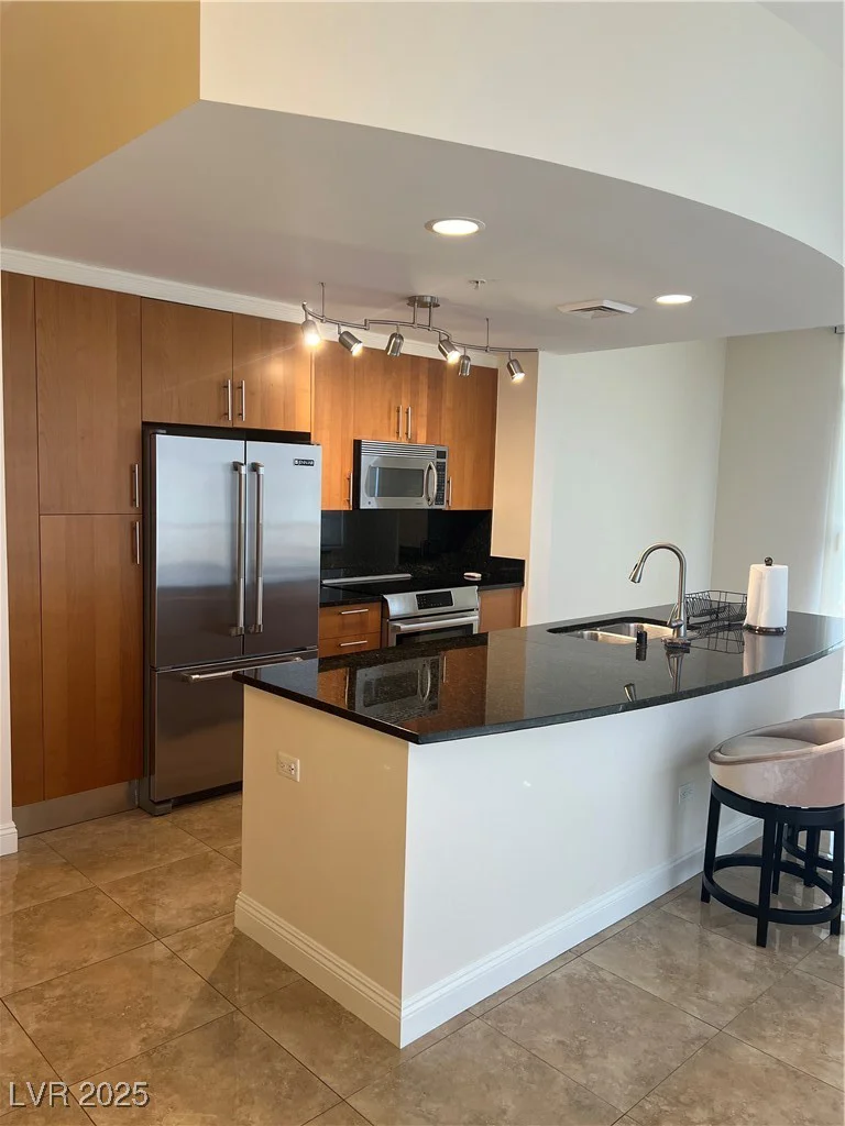 200 SAHARA, Las Vegas, NV 89102