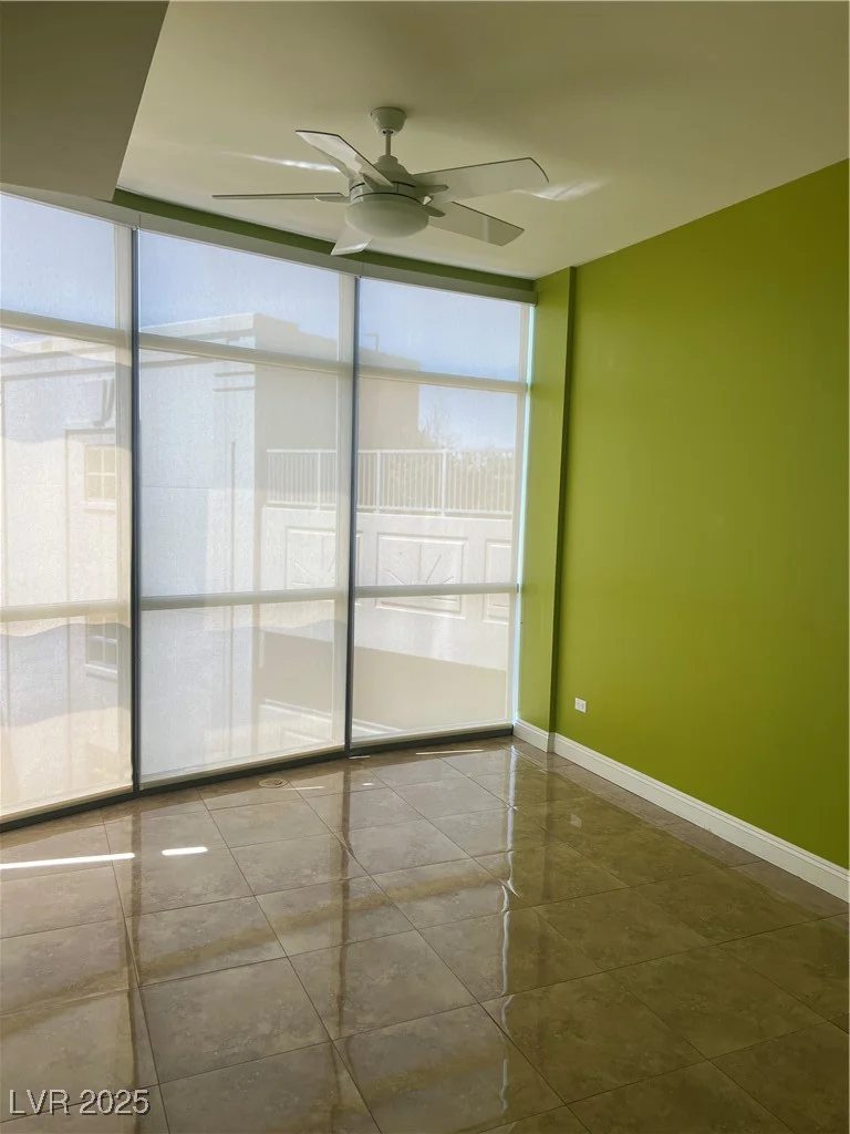 200 SAHARA, Las Vegas, NV 89102