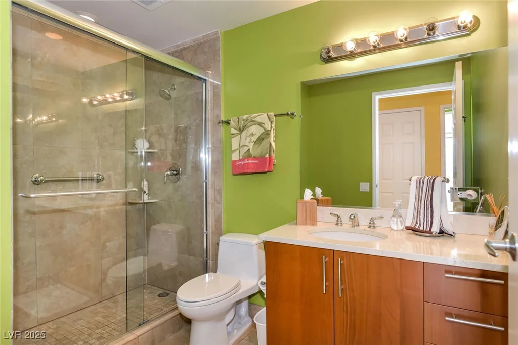 200 SAHARA, Las Vegas, NV 89102