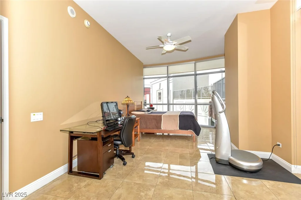 200 SAHARA, Las Vegas, NV 89102