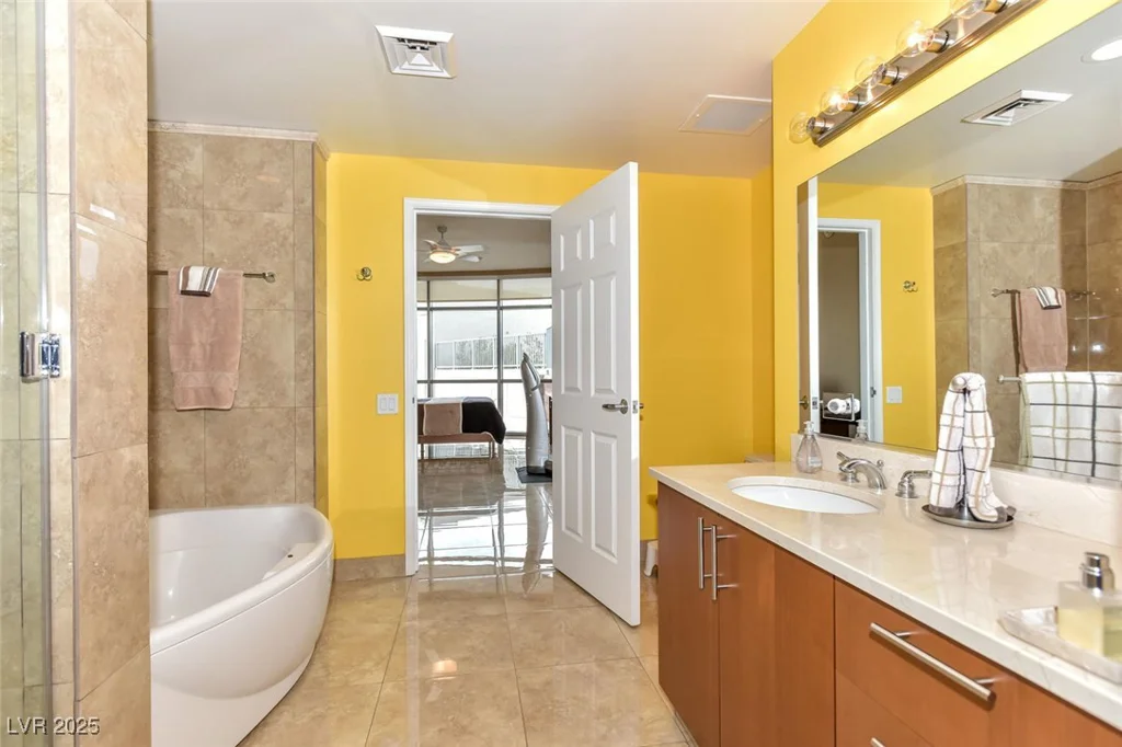 200 SAHARA, Las Vegas, NV 89102