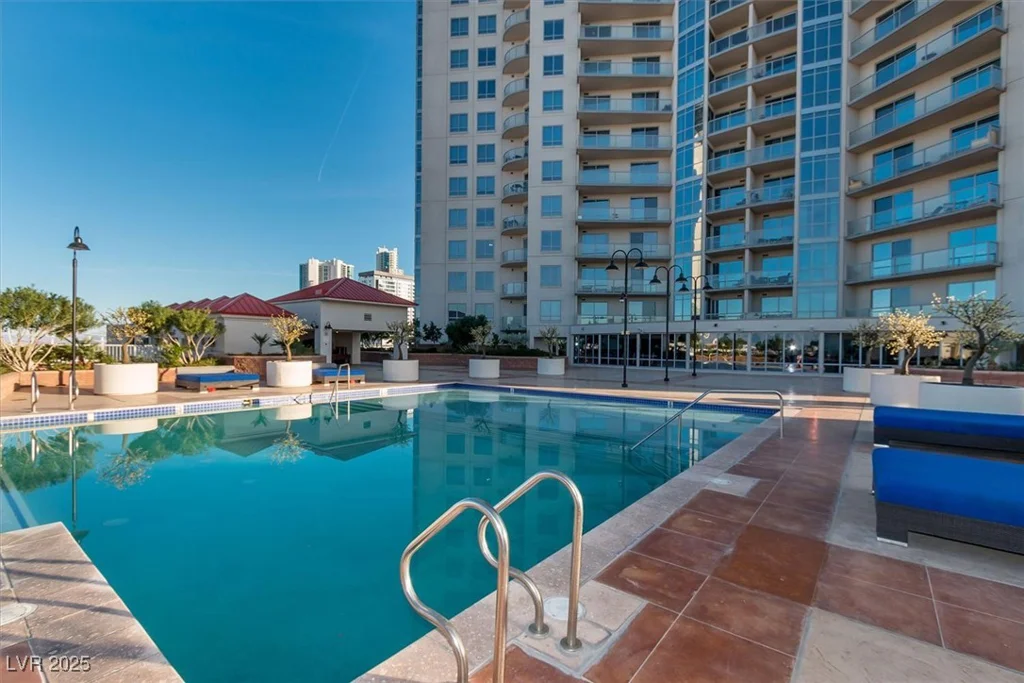 200 SAHARA, Las Vegas, NV 89102