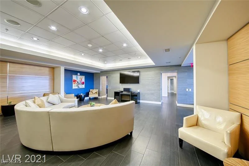 200 SAHARA, Las Vegas, NV 89102