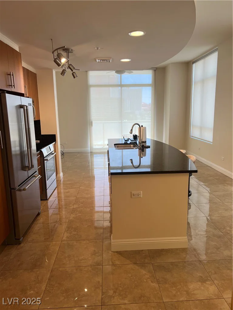 200 SAHARA, Las Vegas, NV 89102