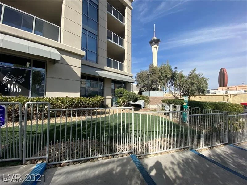200 SAHARA, Las Vegas, NV 89102