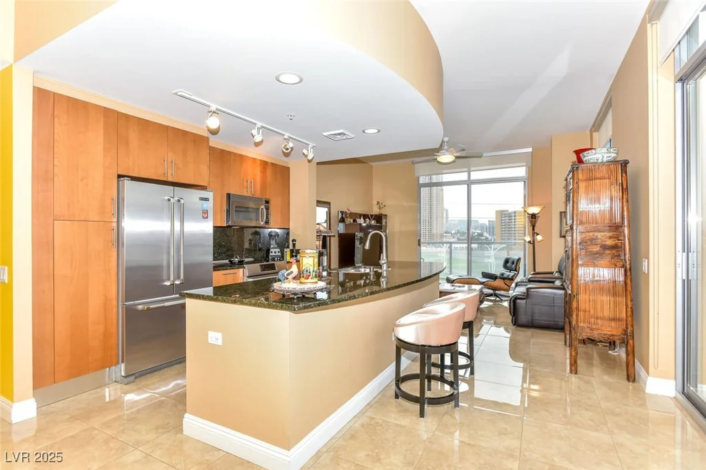 200 SAHARA, Las Vegas, NV 89102