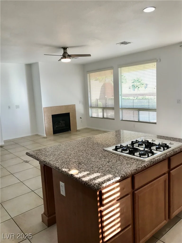 612 El Loro, Las Vegas, NV 89138