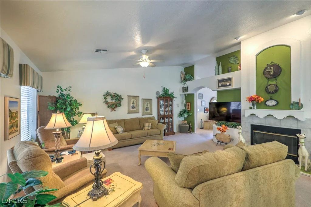 5535 Mount Diablo, Las Vegas, NV 89118