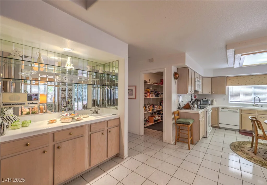 5535 Mount Diablo, Las Vegas, NV 89118
