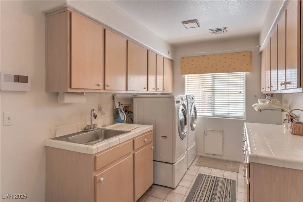 5535 Mount Diablo, Las Vegas, NV 89118