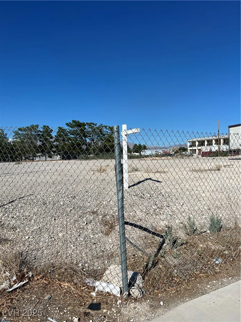5622 Rowland, Las Vegas, NV 89130
