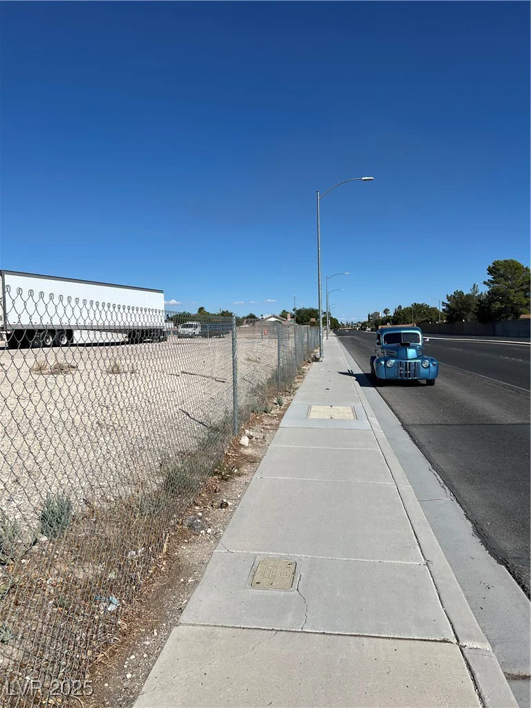 5622 Rowland, Las Vegas, NV 89130