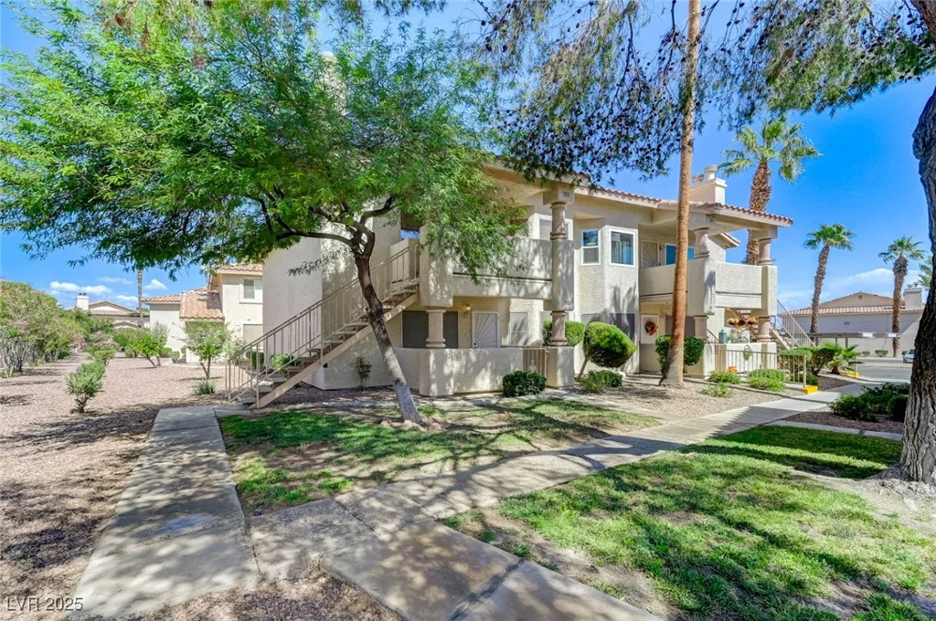 1329 Pinto Rock, Las Vegas, NV 89128