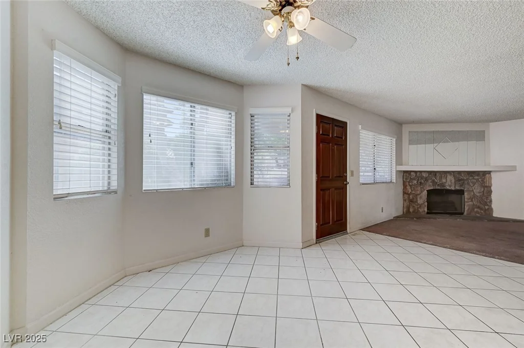 1329 Pinto Rock, Las Vegas, NV 89128