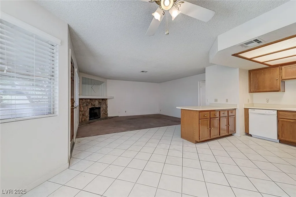 1329 Pinto Rock, Las Vegas, NV 89128