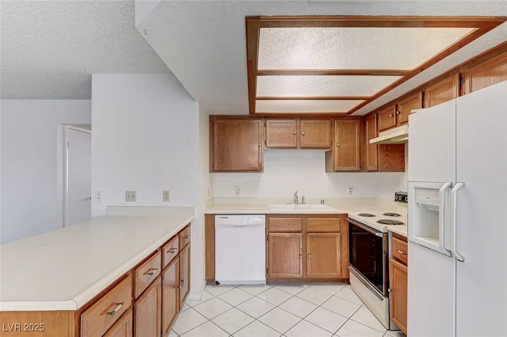 1329 Pinto Rock, Las Vegas, NV 89128