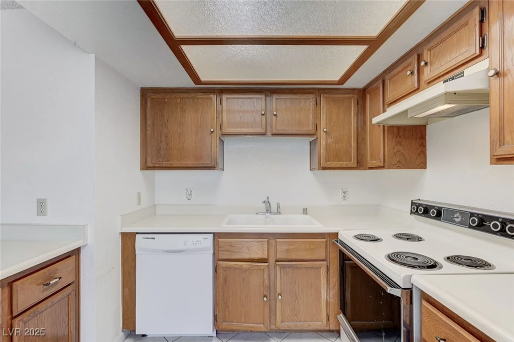1329 Pinto Rock, Las Vegas, NV 89128