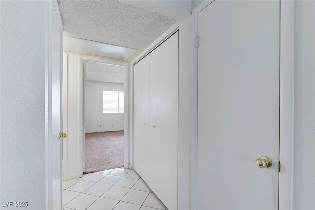 1329 Pinto Rock, Las Vegas, NV 89128