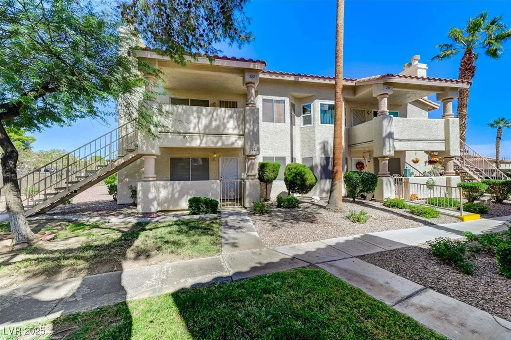 1329 Pinto Rock, Las Vegas, NV 89128
