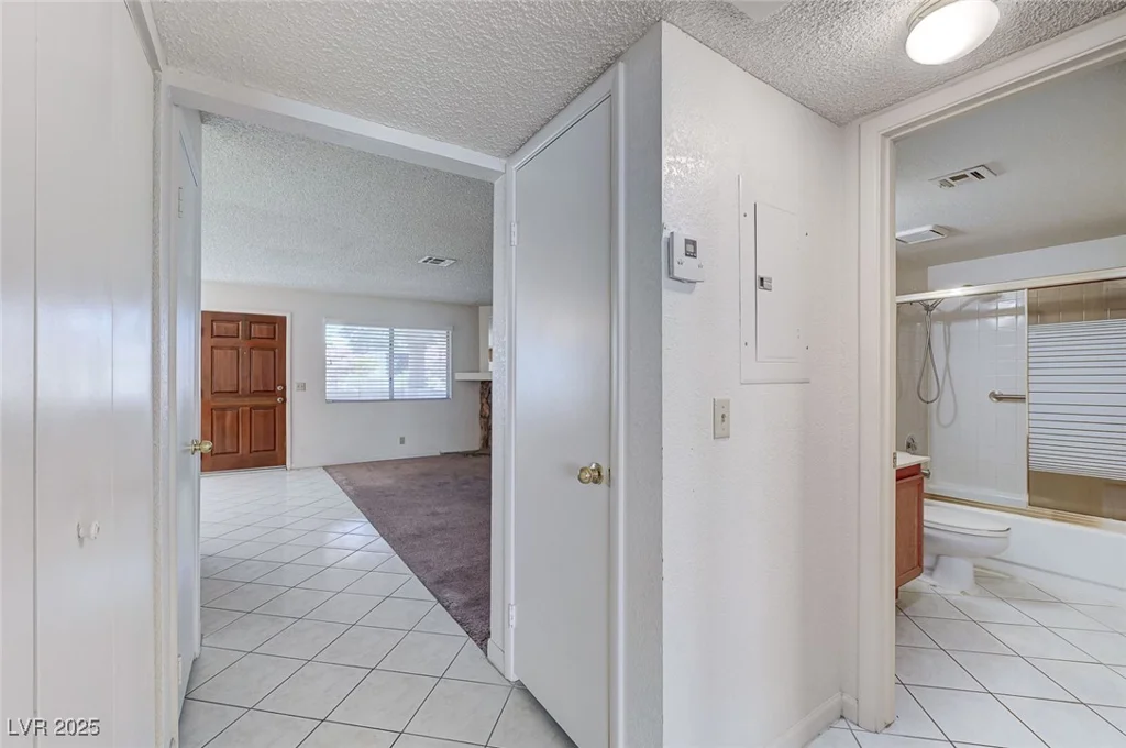 1329 Pinto Rock, Las Vegas, NV 89128