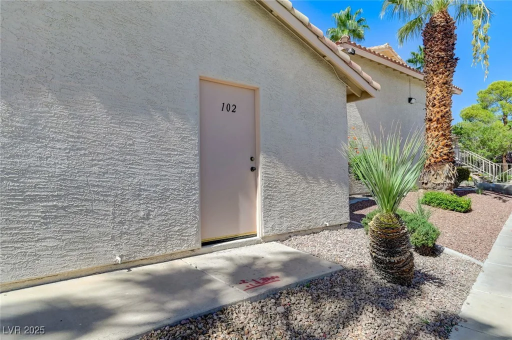 1329 Pinto Rock, Las Vegas, NV 89128