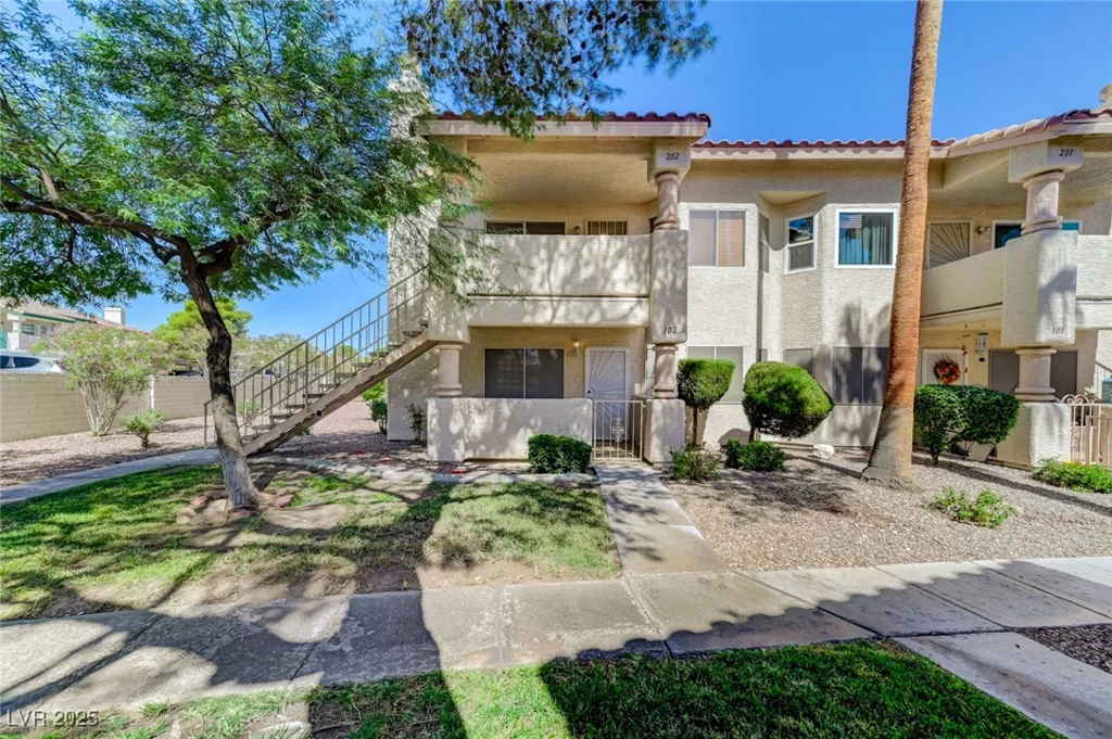 1329 Pinto Rock, Las Vegas, NV 89128