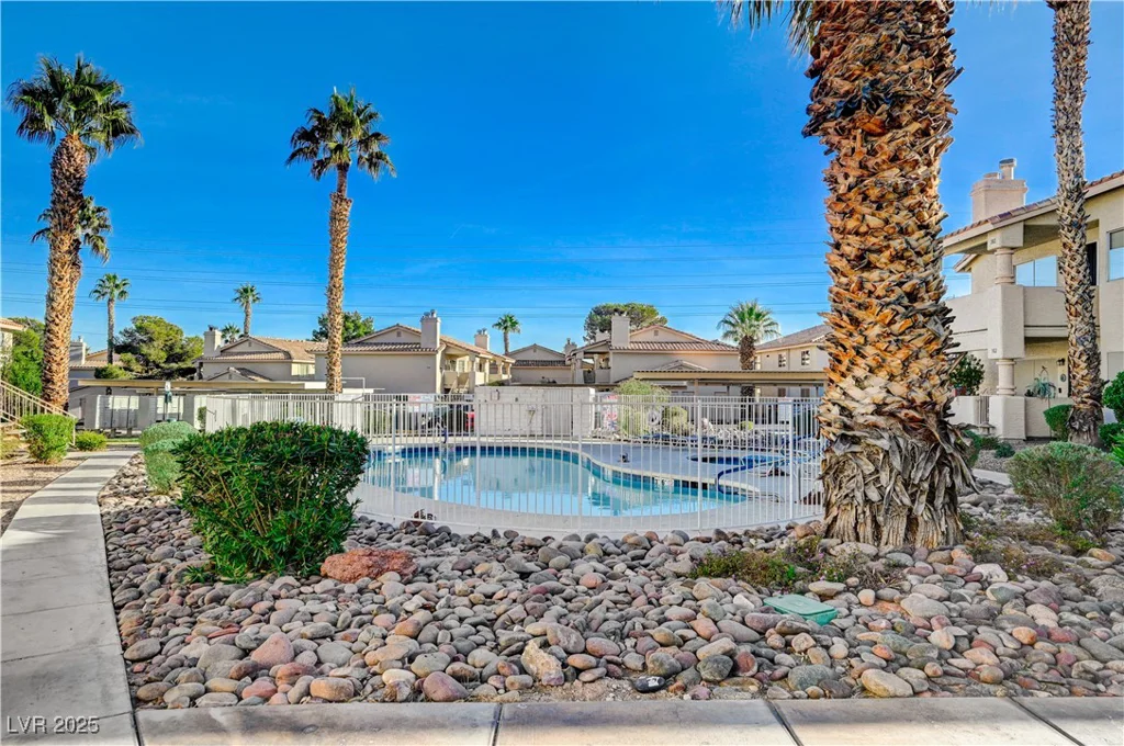 1329 Pinto Rock, Las Vegas, NV 89128