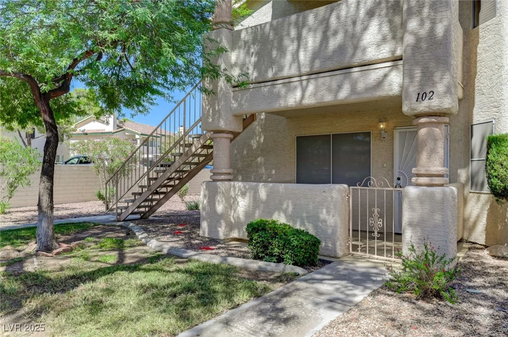 1329 Pinto Rock, Las Vegas, NV 89128