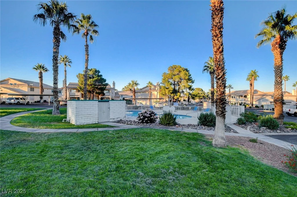 1329 Pinto Rock, Las Vegas, NV 89128