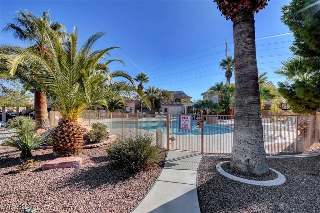 1329 Pinto Rock, Las Vegas, NV 89128