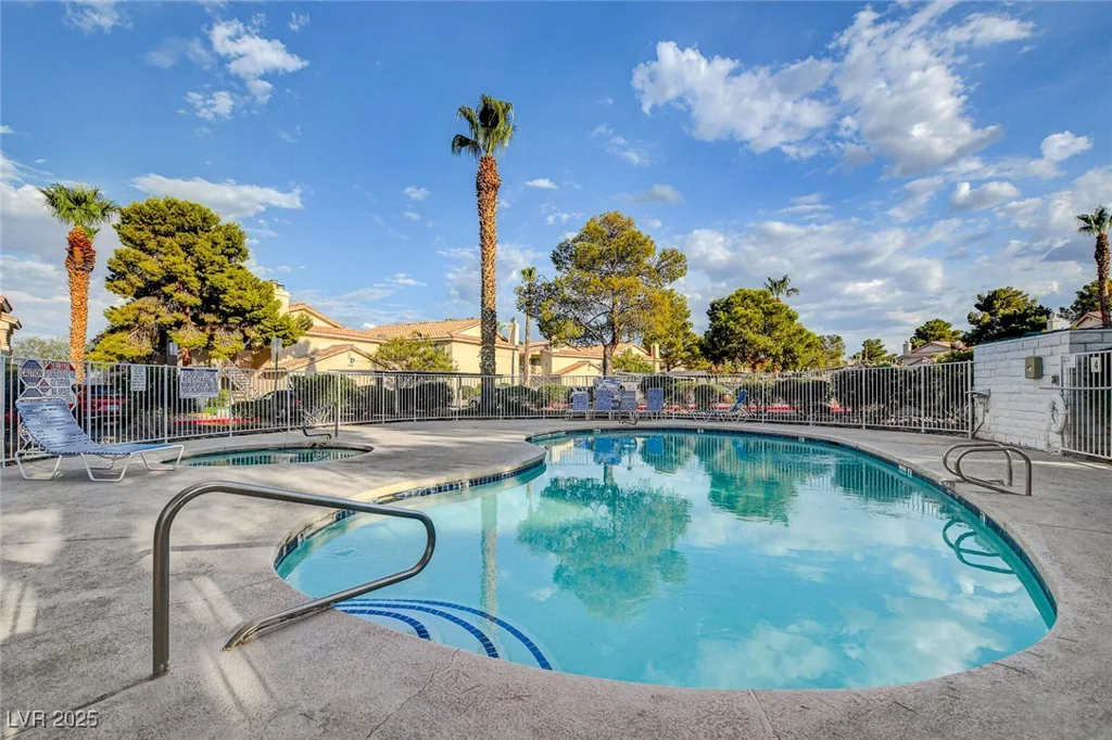 1329 Pinto Rock, Las Vegas, NV 89128