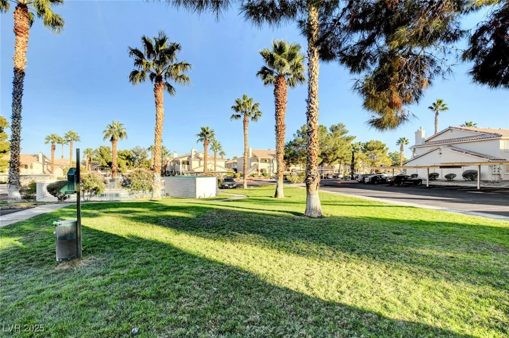 1329 Pinto Rock, Las Vegas, NV 89128