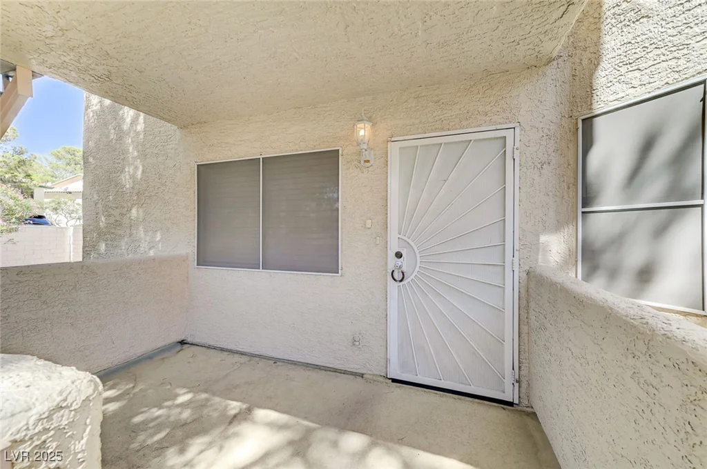 1329 Pinto Rock, Las Vegas, NV 89128