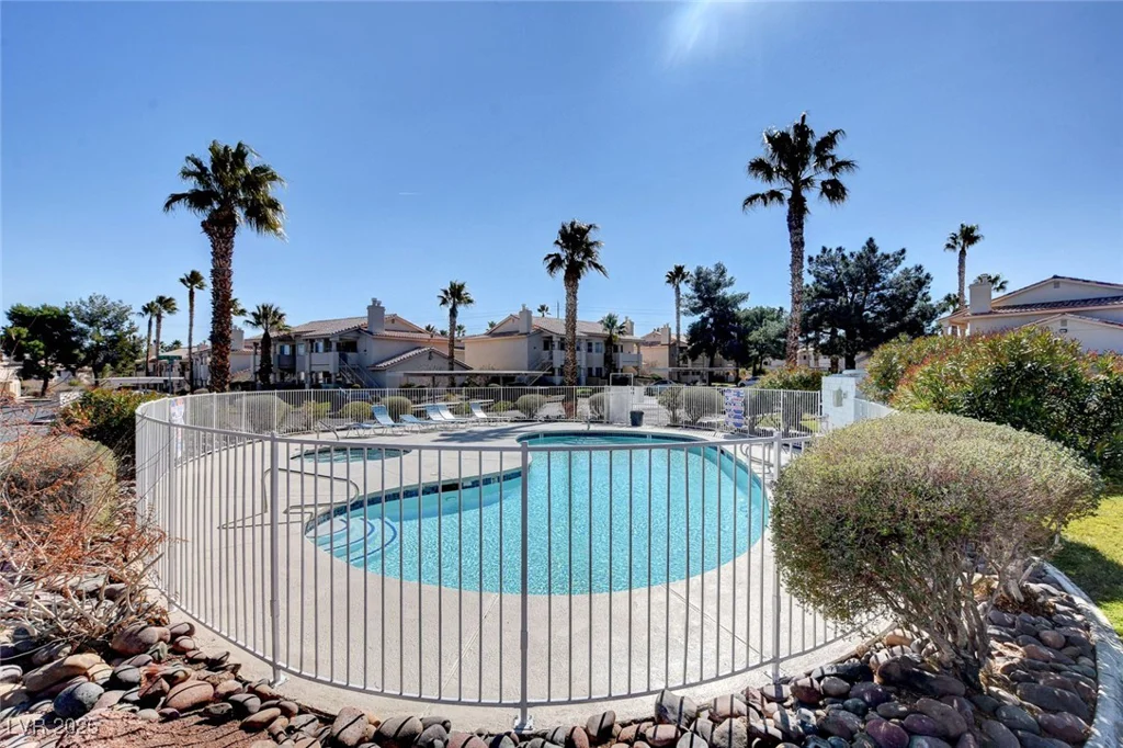 1329 Pinto Rock, Las Vegas, NV 89128