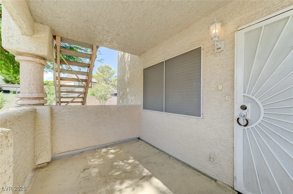 1329 Pinto Rock, Las Vegas, NV 89128