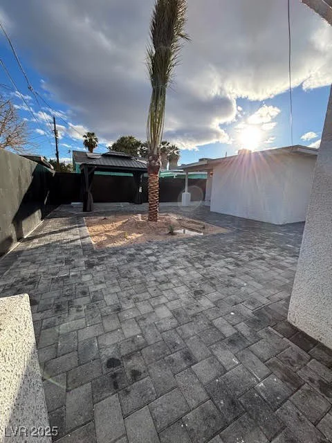 321 Beaumont, Las Vegas, NV 89106