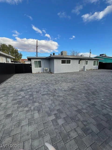 321 Beaumont, Las Vegas, NV 89106