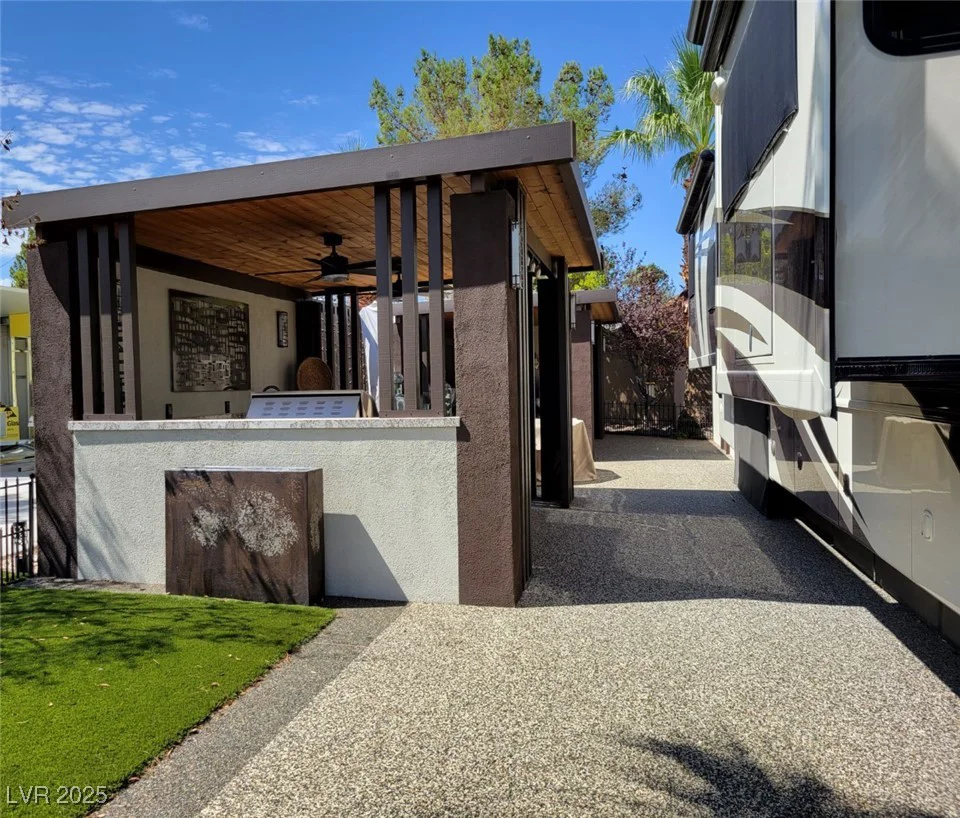 8175 Arville, Las Vegas, NV 89139