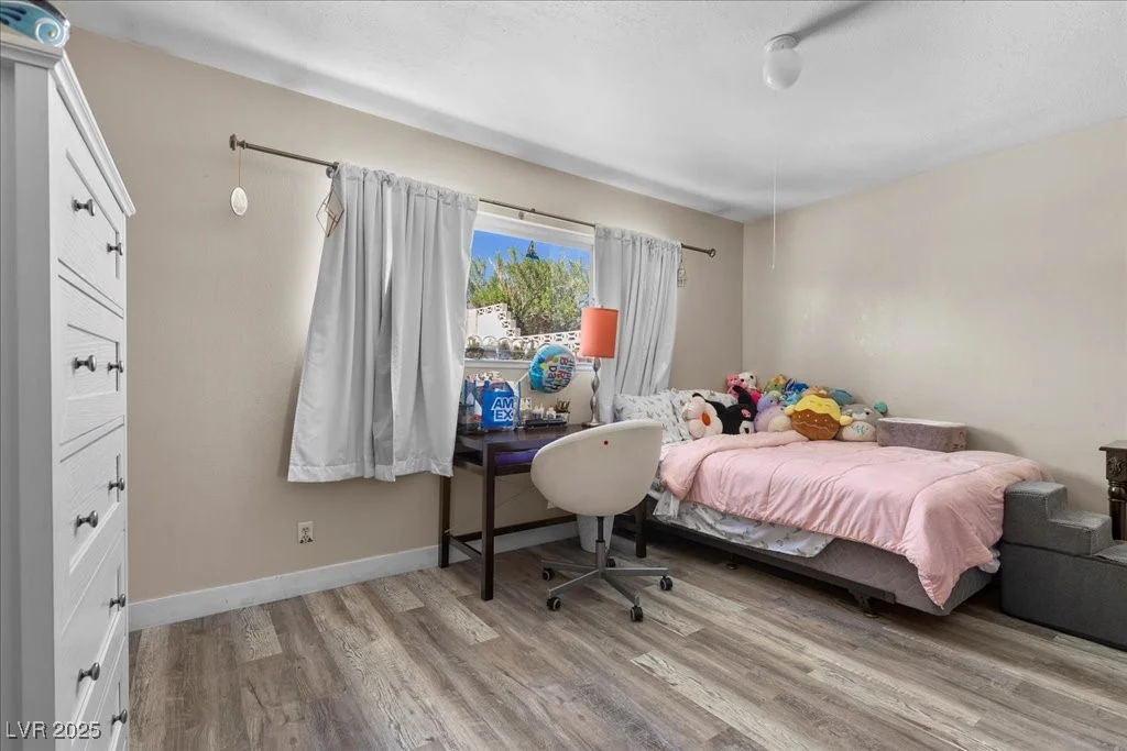 1700 Blue Mountain, Las Vegas, NV 89108
