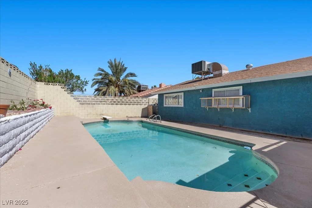 1700 Blue Mountain, Las Vegas, NV 89108
