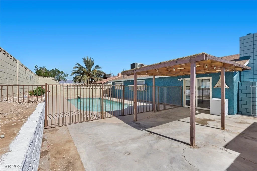 1700 Blue Mountain, Las Vegas, NV 89108