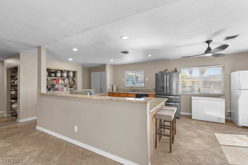 1700 Blue Mountain, Las Vegas, NV 89108