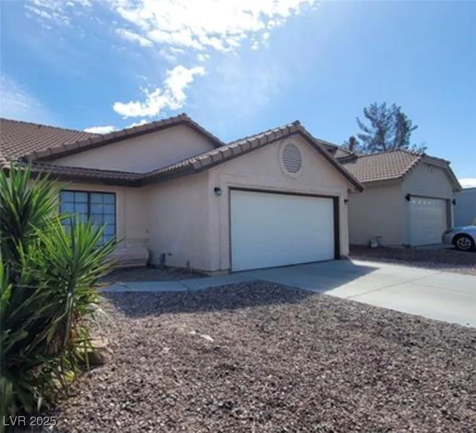 372 Rushing Creek, Henderson, NV 89014