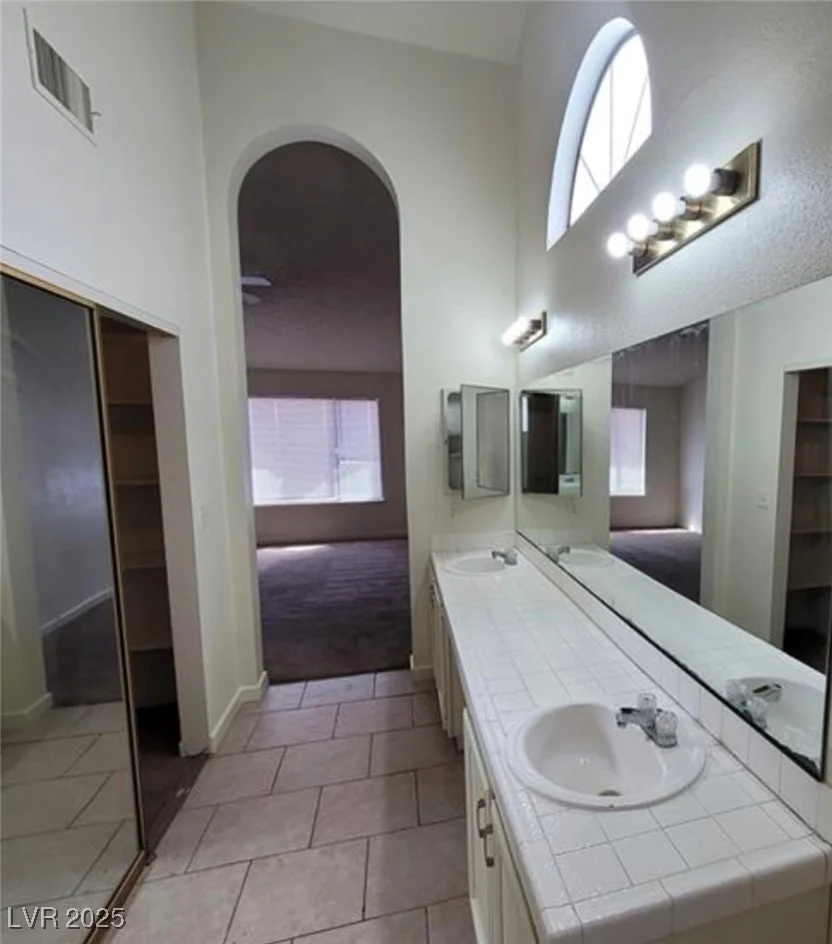 372 Rushing Creek, Henderson, NV 89014