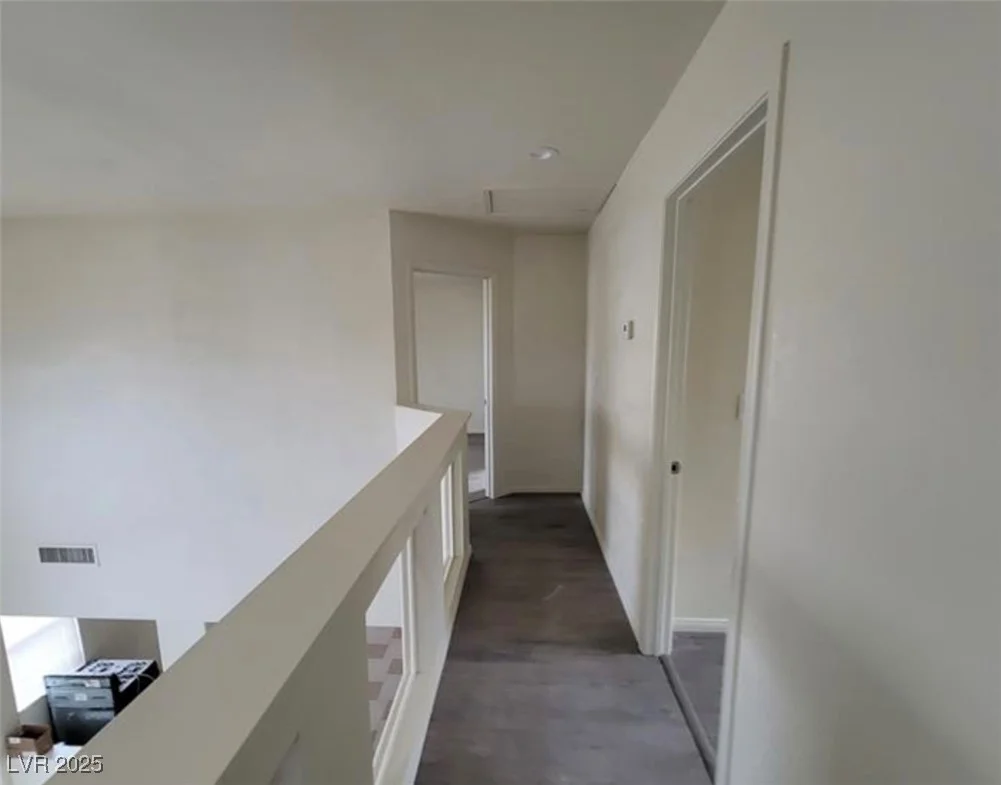 8701 Shady Pines, Las Vegas, NV 89143