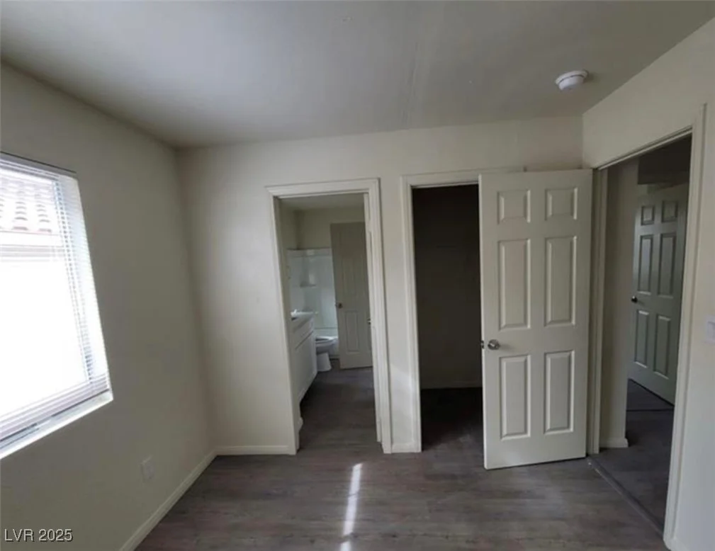 8701 Shady Pines, Las Vegas, NV 89143