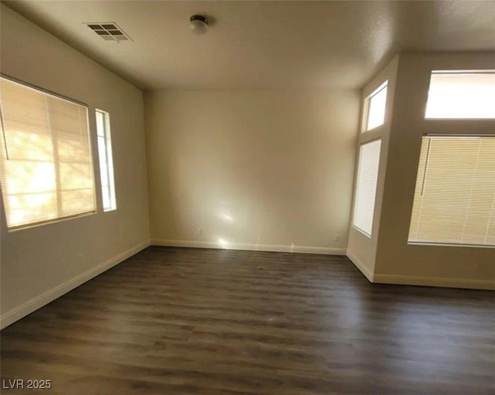 8240 Aurora Peak, Las Vegas, NV 89131