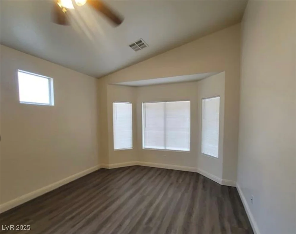 8240 Aurora Peak, Las Vegas, NV 89131