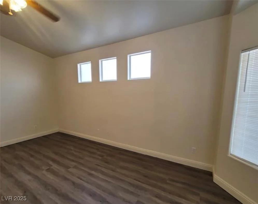 8240 Aurora Peak, Las Vegas, NV 89131